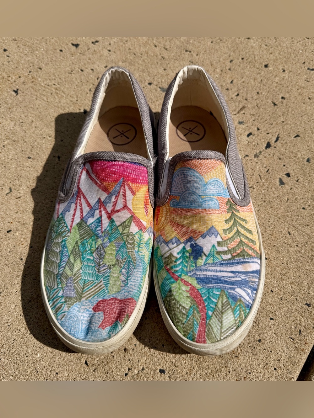 Women's Inkkas Slip-On Canvas Sneakers with Multicolor Nature Print